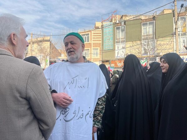 راهپیمایی محکومیت اغتشاشات و هتک حرمت به قرآن کریم و مساجد و تشییع شهدای امنیت در کرج