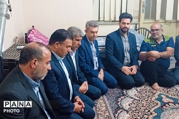 آیین قرعه‌کشی رقابت‌های ورزشی و تجدید میثاق با خانواده شهید محمود نجفی در شیراز