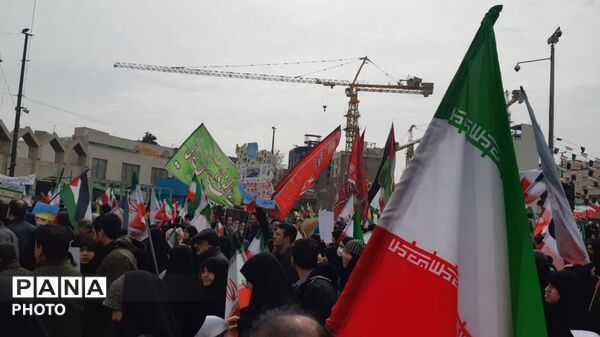 خروش مردمان مشهدی در راهپیمایی حماسی روز قدس 