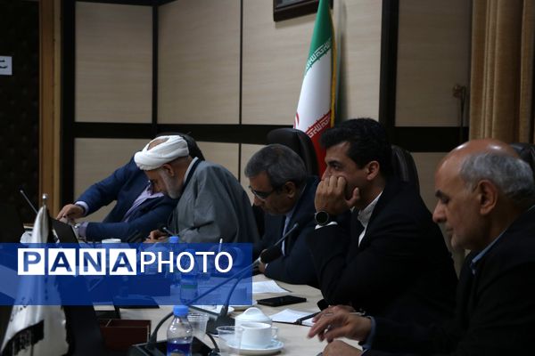 هنرمندان استان خراسان رضوی با استاندار خراسان رضوی دیدار کردند 