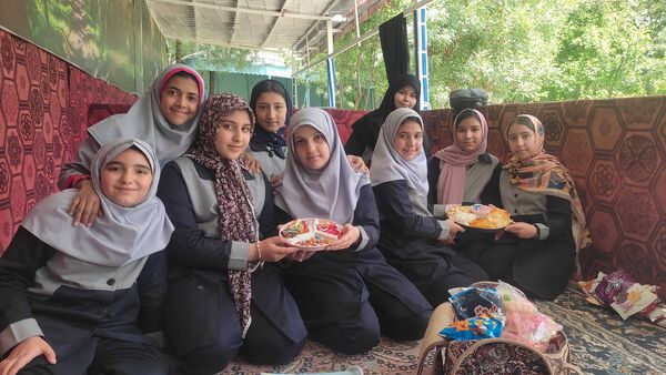 اردوی تفریحی دانش آموزان دبستان شاهد حاج تقی آقا بزرگ در اردوگاه جوادالائمه مشهد