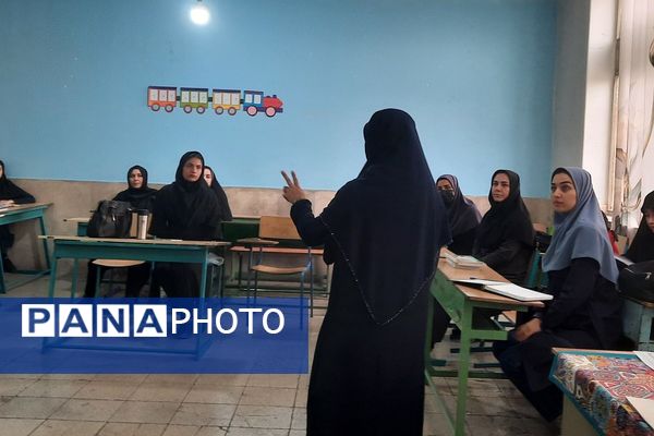  کارگاه آموزشی توانا در دبستان شهید دکتر چمران ناحیه دو شهرری 