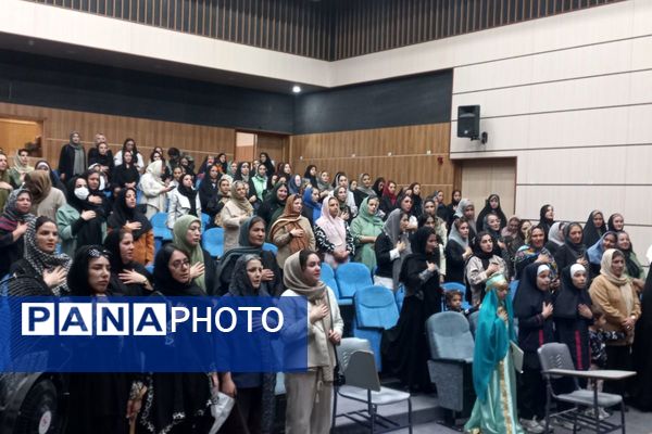 با هم به رنگ فرهنگ و آگاهی در دبستان هدی