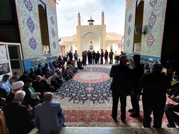 مراسم غبار روبی و زیارت ضریح مطهر سلطانعلی ابن امام محمد باقر (ع) در کربلای ایران 