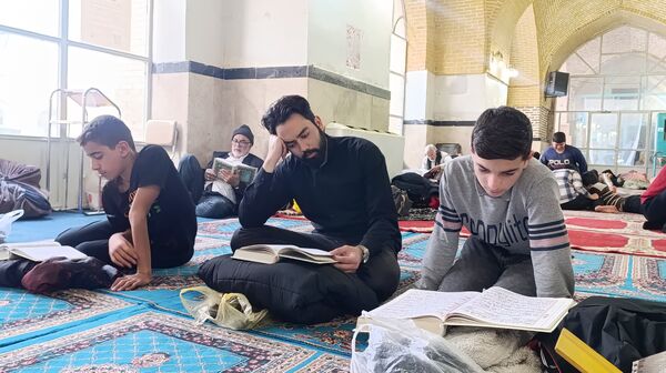 محفل انس با قرآن کریم معتکفین مسجد جامع نیشابور