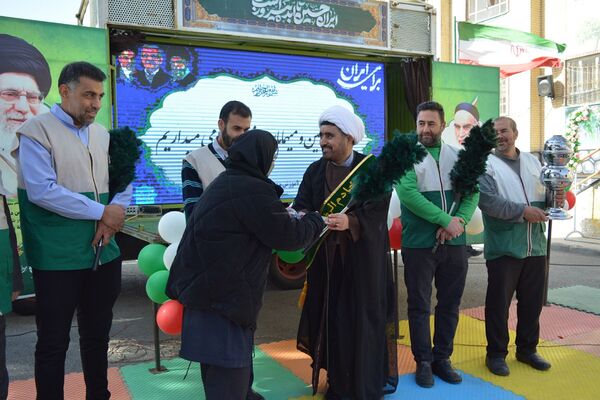 عطر رضوی در جشن نیمه شعبان مدرسه حکمت