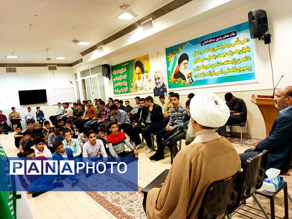 اعضای انجمن اسلامی با امام جمعه کاشمر دیدار کردند