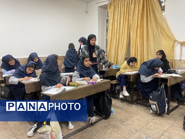 برگزاری انتخابات شورای دانش آموزی در دبیرستان مطهره ناحیه ۶