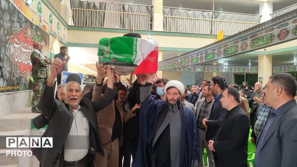 مراسم تشییع نمادین رهبر شهید در فلارد