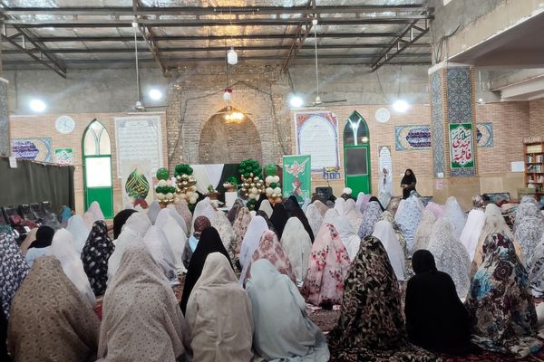 فشافویه میزبان خلوت عاشقانه دانش آموزان در نخستین روز اعتکاف همزمان با ولادت حضرت علی (ع)