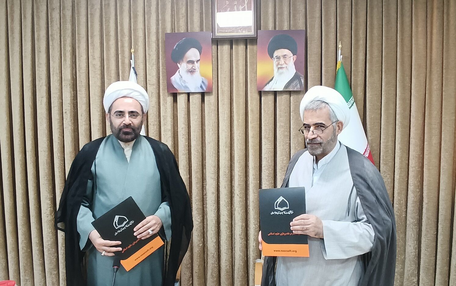 همکاری دانشگاه تهران و مرکز تحقیقات کامپیوتری نور در دیجیتال سازی 17 هزار نسخه خطی