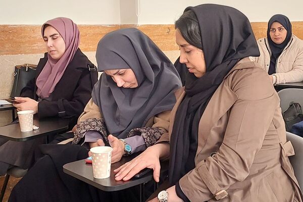  کارگاه تبیین و واکاوی ضروریات سفر یادگیری در دبیرستان‌ نمونه‌دولتی ولایت بهارستان‌دو