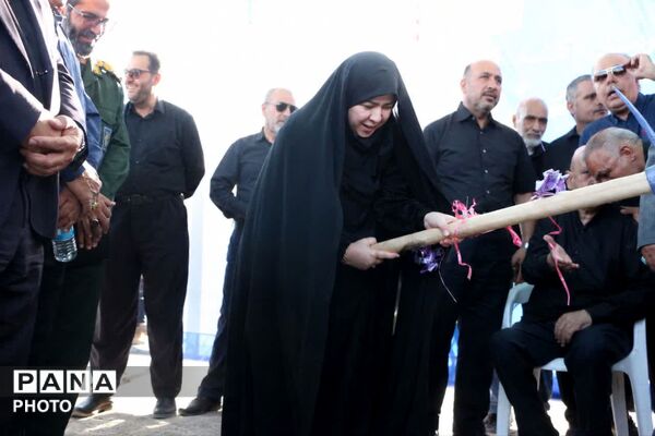 کلنگ‌ هنرستان ۶ کلاسه «زنده یاد محمد یوسف صنعتی» کوهپایه به زمین زده شد