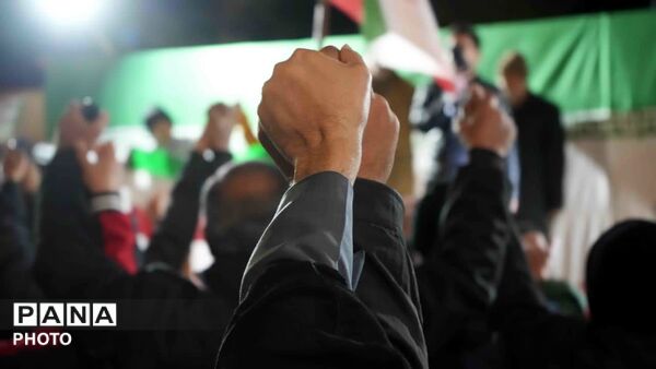 اجتماع مردم انقلابی شهر چرمهین در میثاق با امام امت