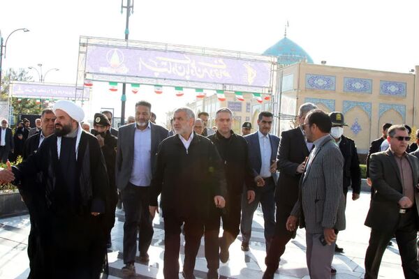  بازدید نایب رئیس مجلس شورای اسلامی ایران از مرقد شهید آیت الله سید حسن مدرس (ره) 