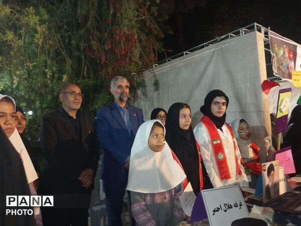 بازدید معاون تشکیلات سازمان دانش‌آموزی کشور از موکب «نوجوان مبارز» و «امام رضا (ع)»