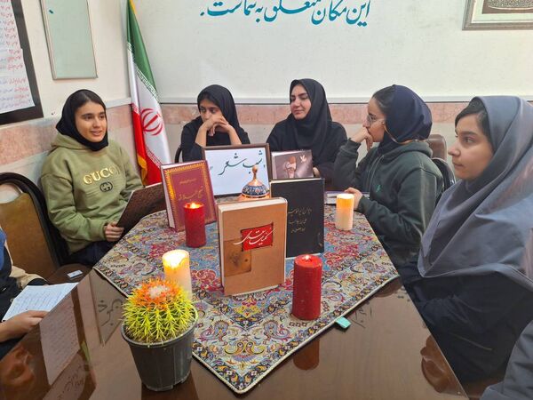برگزاری هفته کتاب و کتابخوانی در دبیرستان شهید بابایی