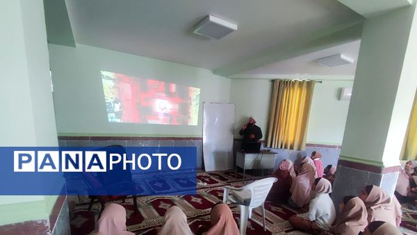 شناخت جنگ نرم از نگاه دین و رسانه در دبیرستان حضرت آسیه(س) حاجی‌آباد