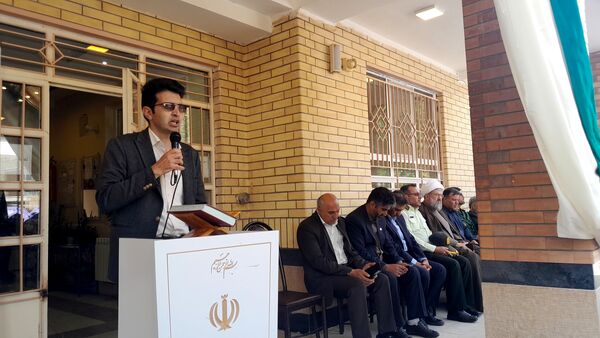 جشن سپاس معلم در دبیرستان قلم چی ۲