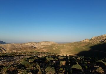 منظره ی دیدنی طبیعت کوه های شهر بار