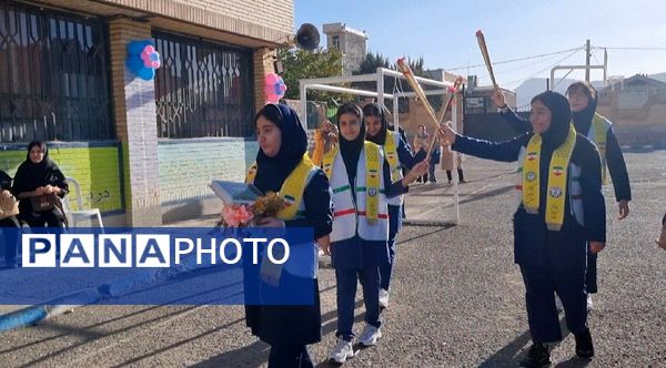 آیین بازگشایی مدارس و آغاز سال تحصیلی در دبیرستان دخترانه زکیه سنندج 