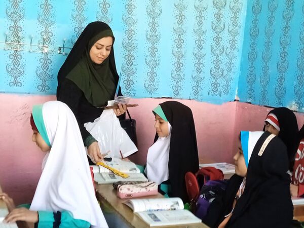 بازدید مسئولان آموزش و پرورش استان یزد از واحدهای آموزشی خاتم 