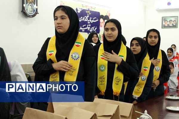 آیین تقدیر از دانش‌آموزان و فرهنگیان برگزیده در گلوگاه