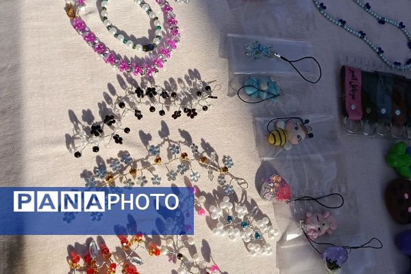 دستان کوچک، ایده‌های بزرگ: بازارچه خلاقیت دانش‌آموزان عترت در جشنواره خوارزمی