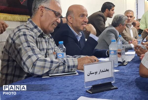 ملاقات مردمی بهارستان با جمعی از مسئولین شهرستان