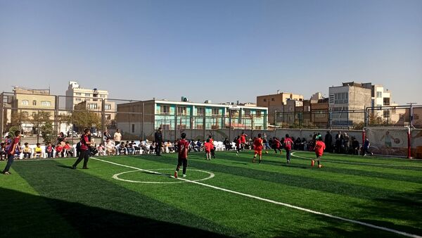 افتتاحیه زمین چمن مصنوعی در دبستان فطرت