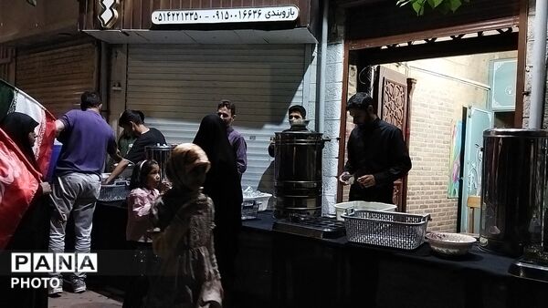 چایخانه حوزه علمیه گلشن در شب صد و شصت و دوم 