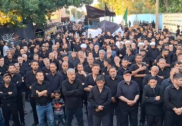 تجمع هیئت‌ها و مساجد شهرک علی‌آباد در شام غریبان