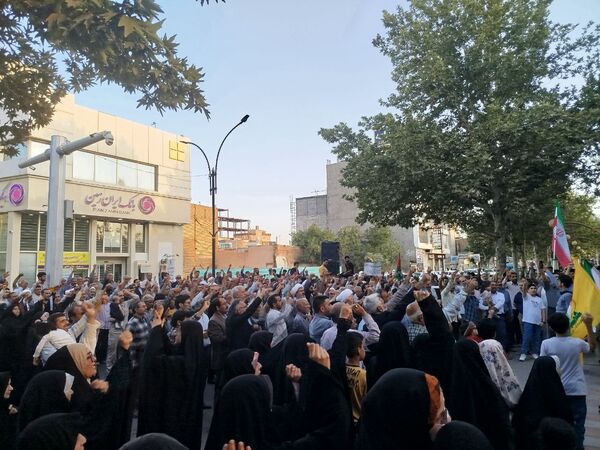 ملت ایران سکوت نخواهد کرد
