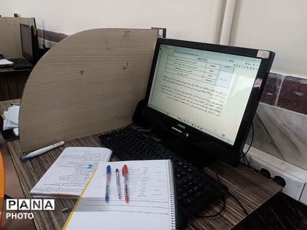 تقدیر از مهندسان آینده در دبیرستان فدک
