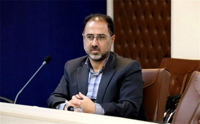 معلم، پرورش‌دهنده و تربیت‌کننده سرمایه انسانی است