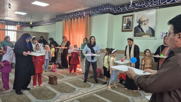 کلاس هوش و مهارت دانش آموزان و اولیای پایه اول در آمل
