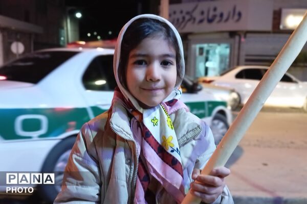 مردم بن میدان حماسه را خالی نمی‌کنند 