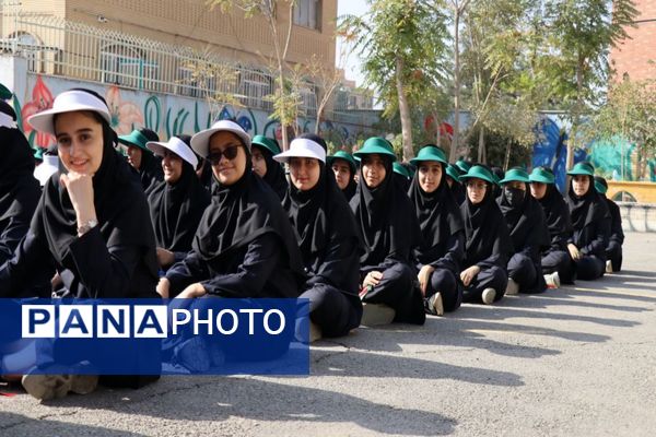 هفته تربیت‌بدنی با شور و انرژی در دبیرستان شاهد مرضیه 