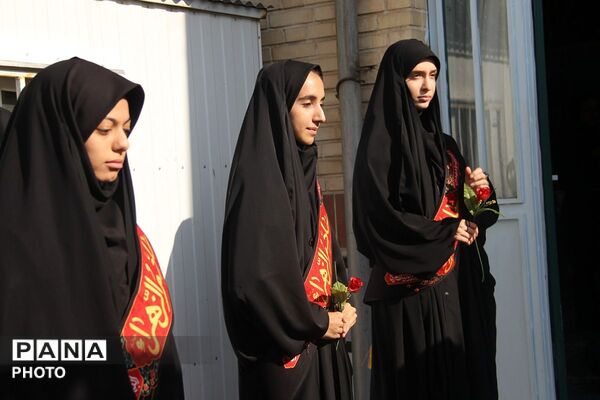 چهارشنبه‌های امام رضایی در دبیرستان بنت‌الهدی بهارستان دو