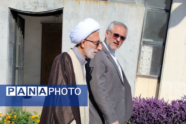 تجدید میثاق مدیران مازندران با شهدا در هفته دولت