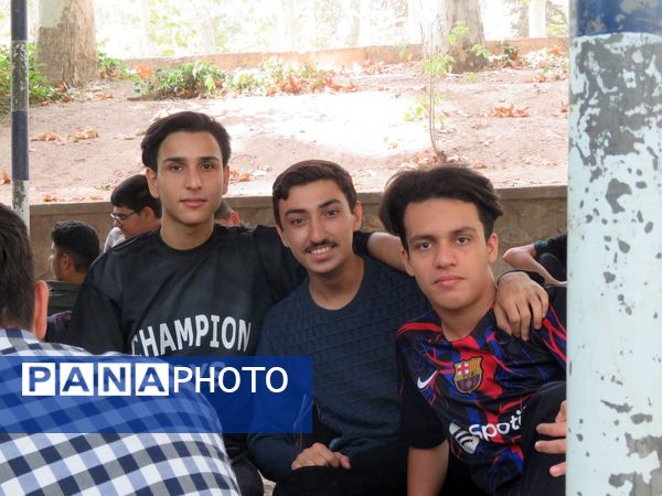 گذری کوتاه بر اهدای جوایز در اردوی جدید الورودهای شاهد ابوذر غفاری 