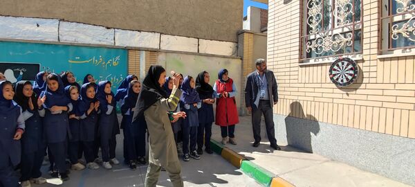 مسابقات استعداد یابی دارت در دبستان دخترانه آزادی شیروان