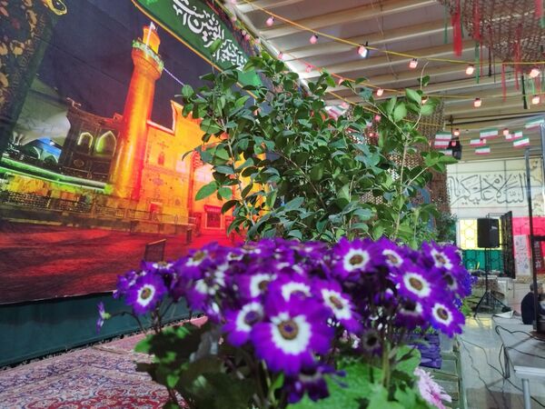 برگزاری مراسم تحویل سال نو در گلزار شهدای ملارد 