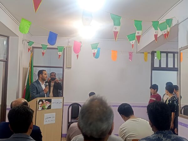 جشن جوانه‌های دبیرستان دوره اول نمونه دولتی پژوهش آشخانه