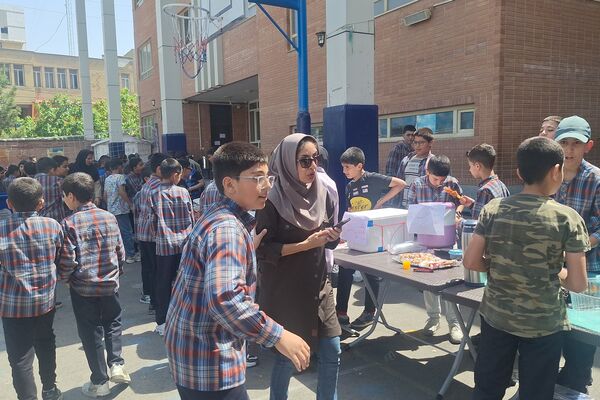 برگزاری بازارچه کسب و کار دانش‌آموزی با مهارت کسب و کار و درآمد و استقلال مالی