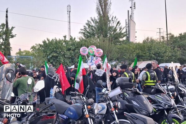 اینجا مصلاست؛ جایی که تاریخ از میان اشک‌ها عبور کرد