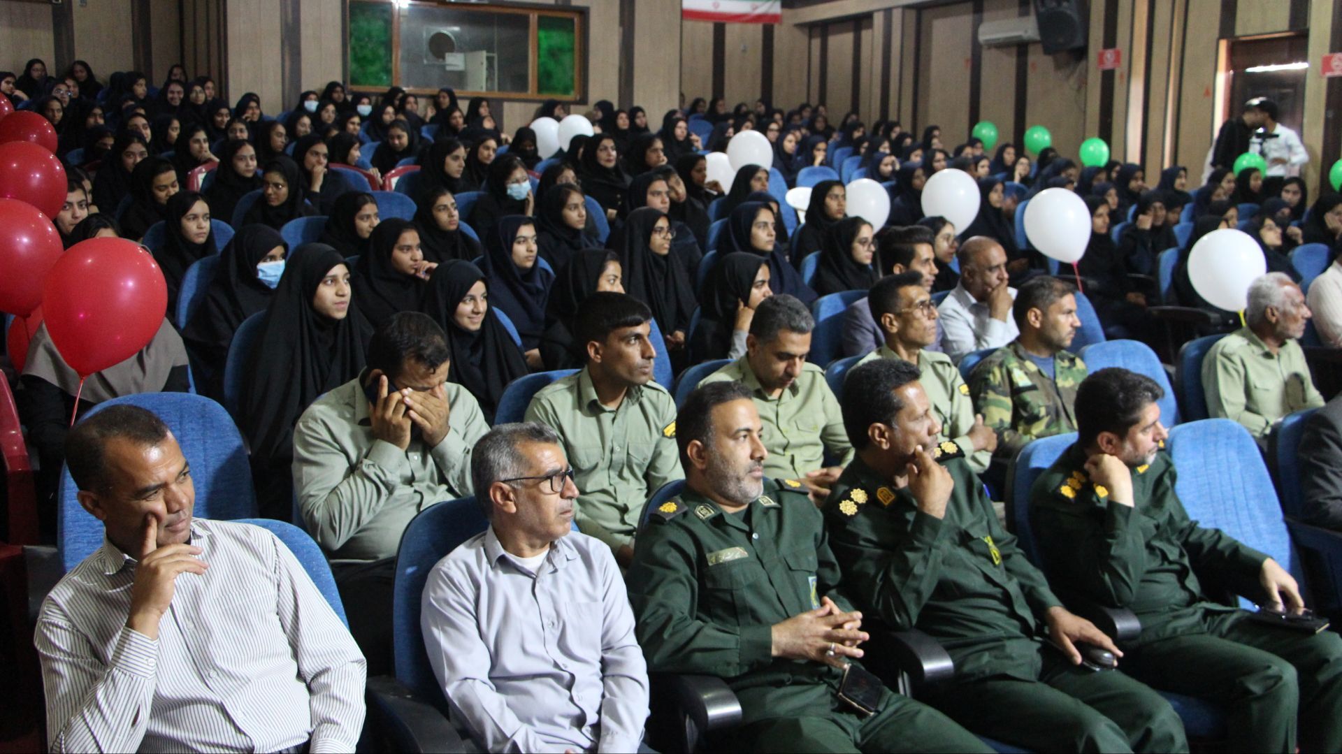 نواختن زنگ بازگشایی مدارس همزمان با سراسر کشور در رودان 