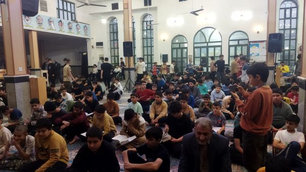 دم دمای اذان و قرائت آیاتی چند از قرآن 