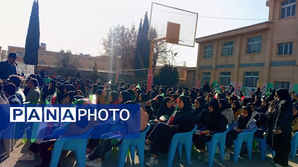از حماسه تا آینده؛ مدارس، ادامه‌دهندگان راه نور در ۴۷ سالگی انقلاب