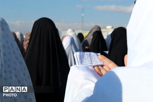 اقامه نماز عید سعید فطر در فاروج 